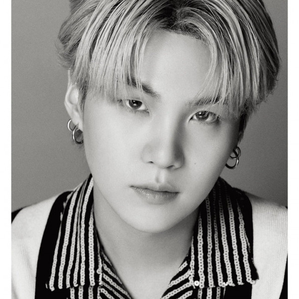 BTS- DICON DFESTA SPECIAL PHOTOBOOK