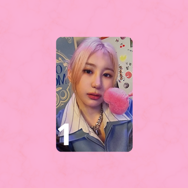 LEE CHAEYEON - PHOTCARD OFICIAL - OVER THE MOON APPLE MUSIC LUCKY DRAW 1