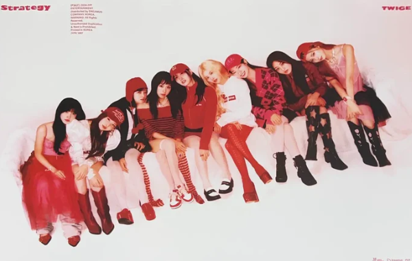 TWICE - STRATEGY- POSTER OFICIAL