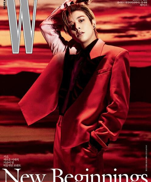 W KOREA ENHYPEN - FEBRERO 2022 (RANDOM COVER)