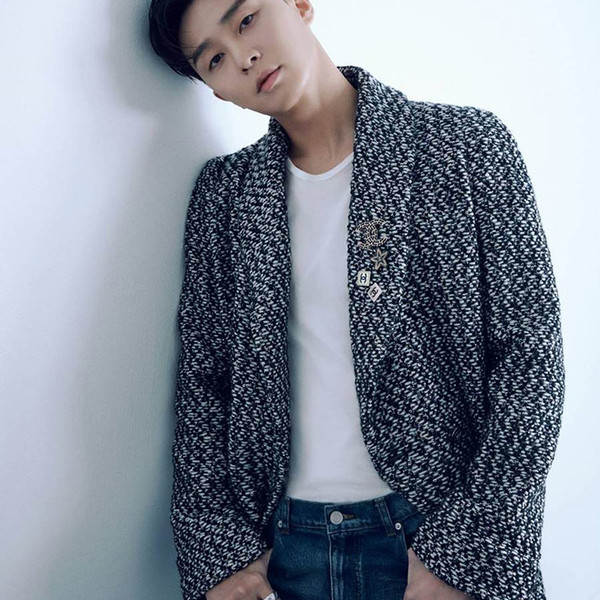 PARK SEOJUN - REVISTA MARIE CLAIRE (DICIEMBRE 2021)