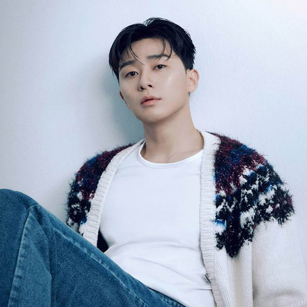 PARK SEOJUN - REVISTA MARIE CLAIRE (DICIEMBRE 2021)