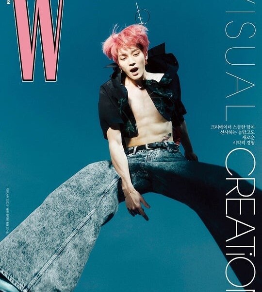 TAEYONG (NCT) - REVISTA W KOREA 2022