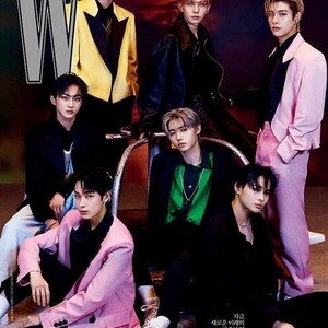 ENHYPEN - REVISTA W KOREA ENERO 2022