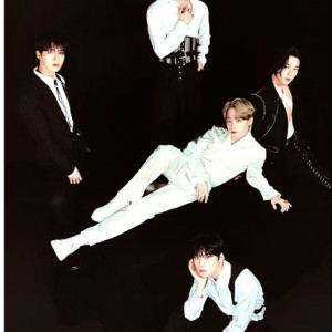 ONEUS- PYGMALION OFICIAL POSTER