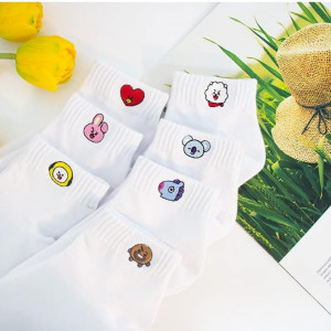 WHITE BT21 SOCKS