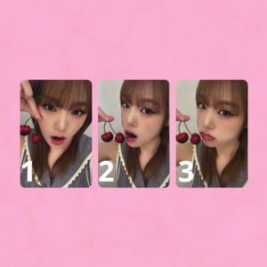 YENA - PHOTOCARD OFICIAL - BLOOMING WINGS APPLE MUSIC LUCKY DRAW CHERRY VER.