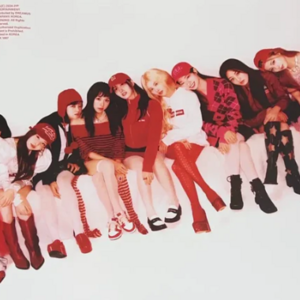 TWICE - STRATEGY- POSTER OFICIAL