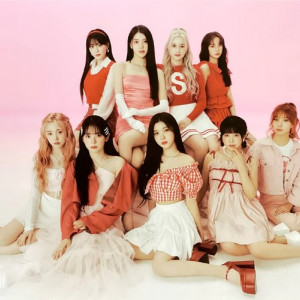 KEP1ER- LOVE STRUCK (OFICIAL POSTER)