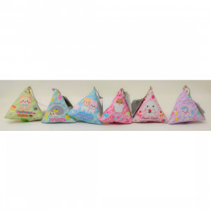 Amuse Triangular Purse - Mameshiba Sankyoudai